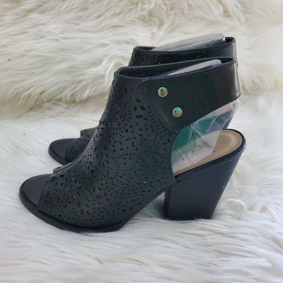 Jessica Cline Black Open Toe Laser Cut Chunky Heel SZ 7.5M - Picture 5 of 10